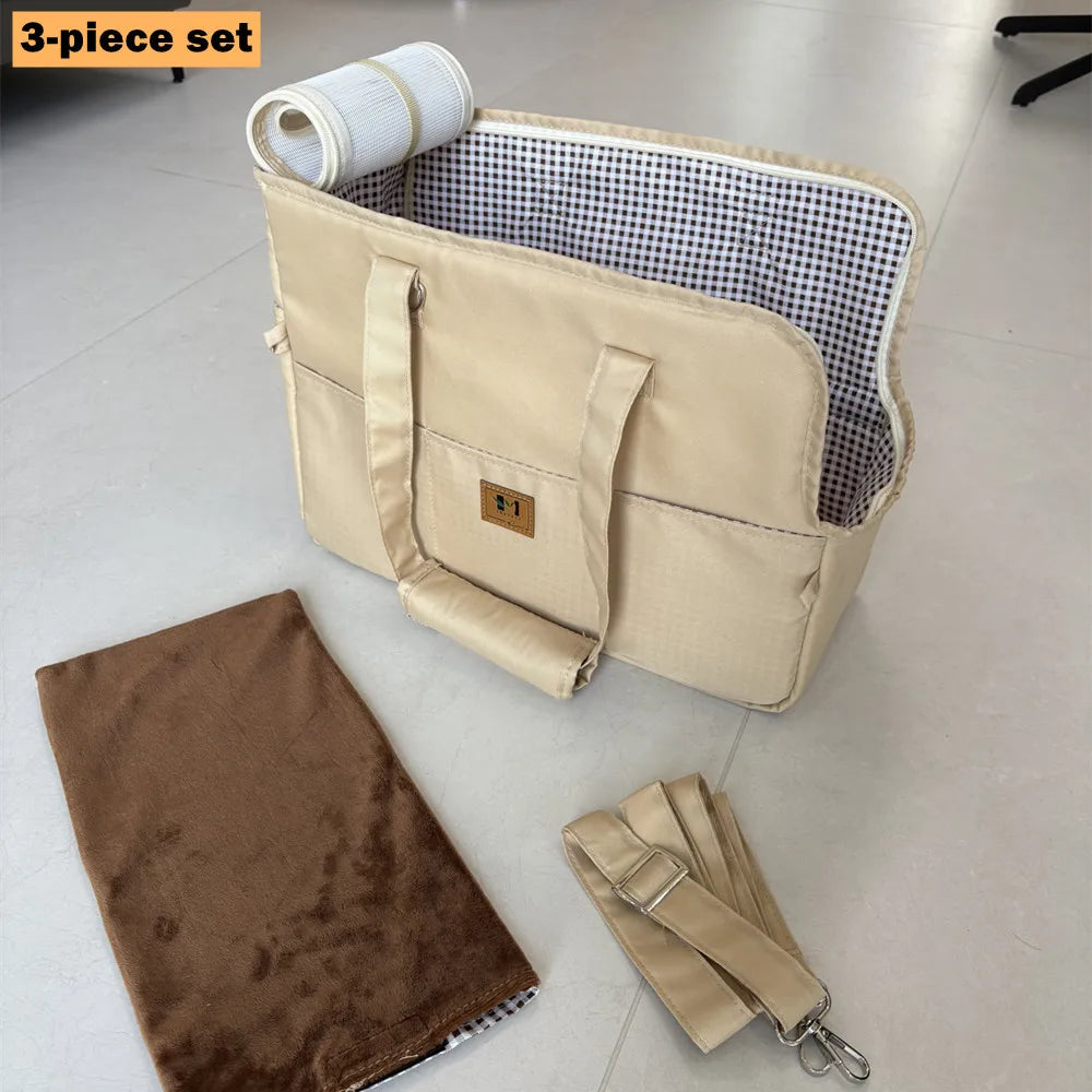 Dog Car Booster Seat & Pet Carrier Bag for Small Dogs and Cats, with Pad and Safety Straps Dog Car Booster Seat & Pet Carrier Bag for Small Dogs and Cats, with Pad and Safety Straps