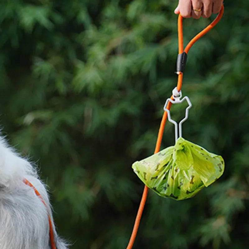 Dog Poop Bag Holder Clip – Hands-Free Pet Waste Bag Dispenser for Leash or Outdoor Walks Dog Poop Bag Holder Clip – Hands-Free Pet Waste Bag Dispenser for Leash or Outdoor Walks