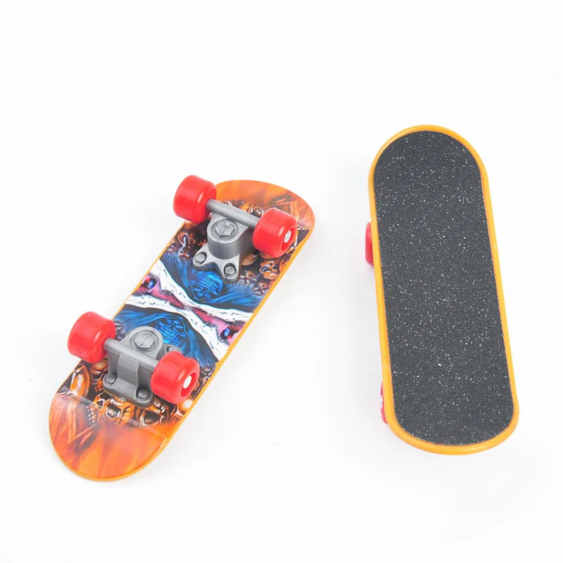 Parrot Training Mini Skateboard — Fun Bird Toy & Perch Accessory