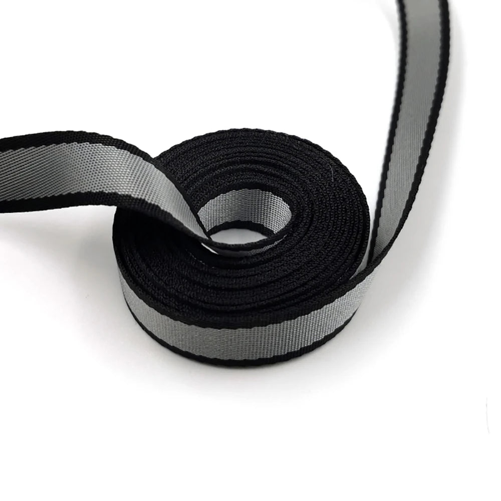 Retractable Dog Leash 5m/8m, Heavy-Duty Adjustable Walking Rope for Small & Large Dogs (Up to 50kg)