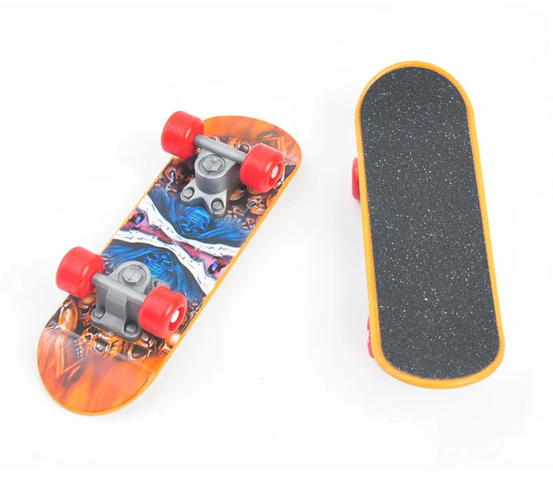 Parrot Training Mini Skateboard — Fun Bird Toy & Perch Accessory