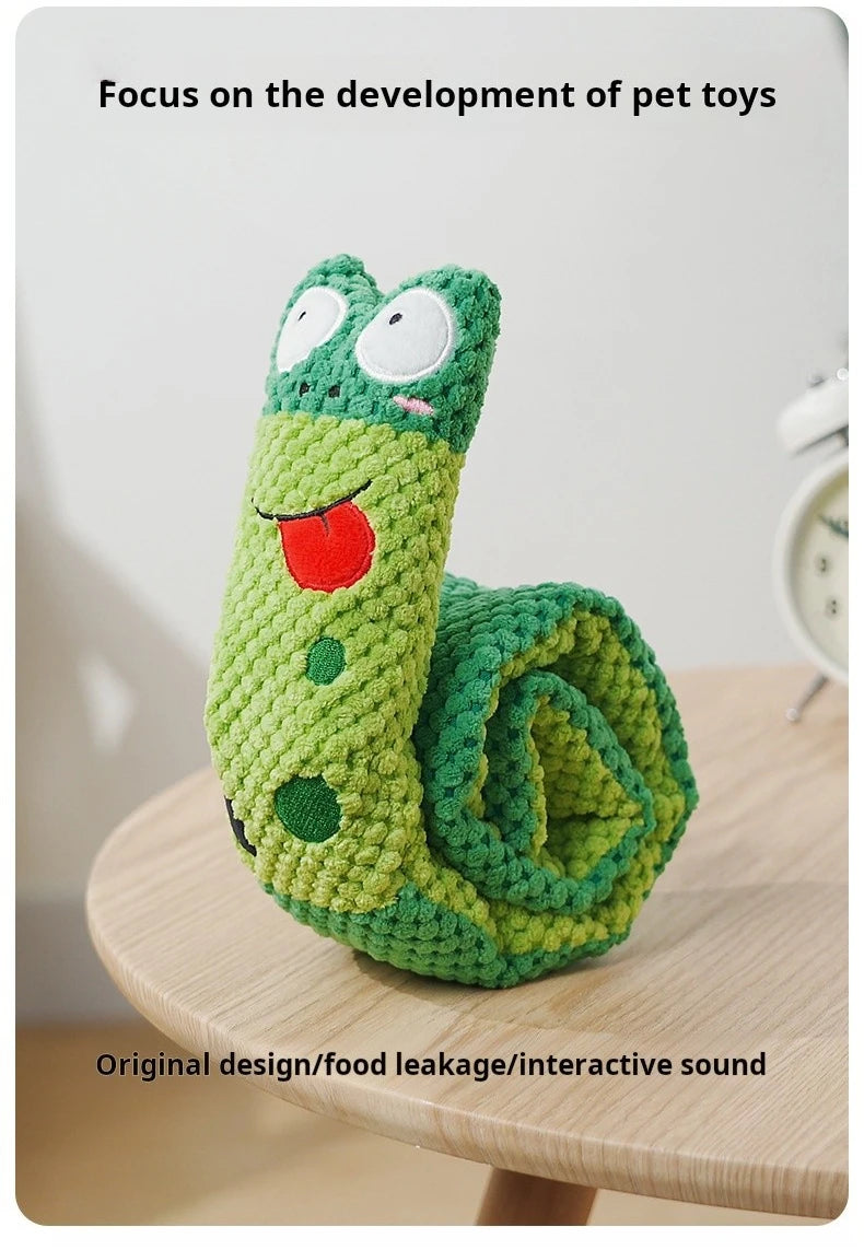 Interactive Dog Puzzle Feeder Toy, Indestructible Plush Squeaky Snail for Puppies and Dogs