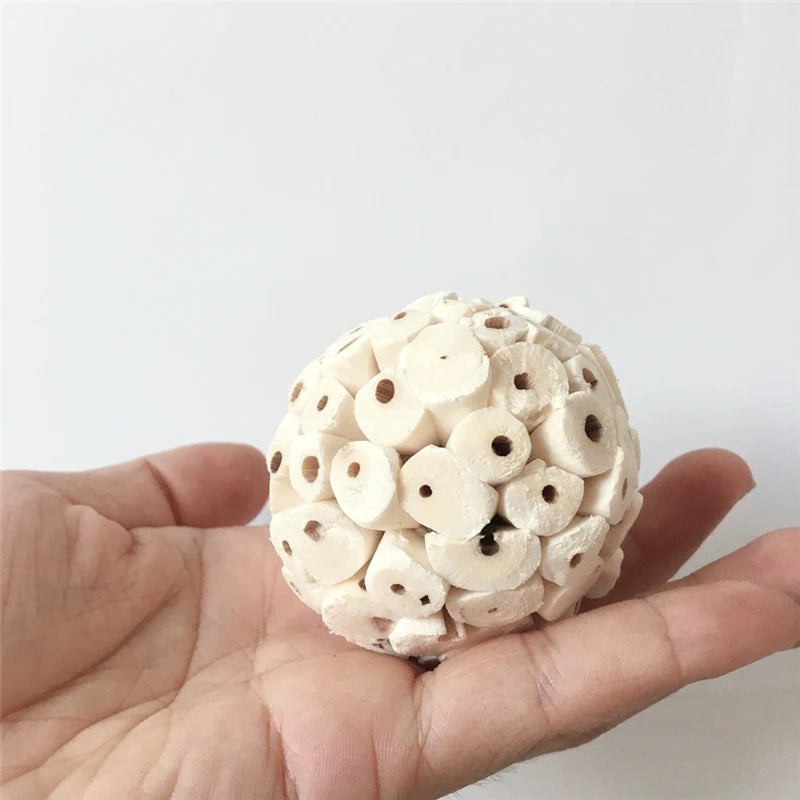 Natural Sola Ball Bird Chewing & Foraging Toys